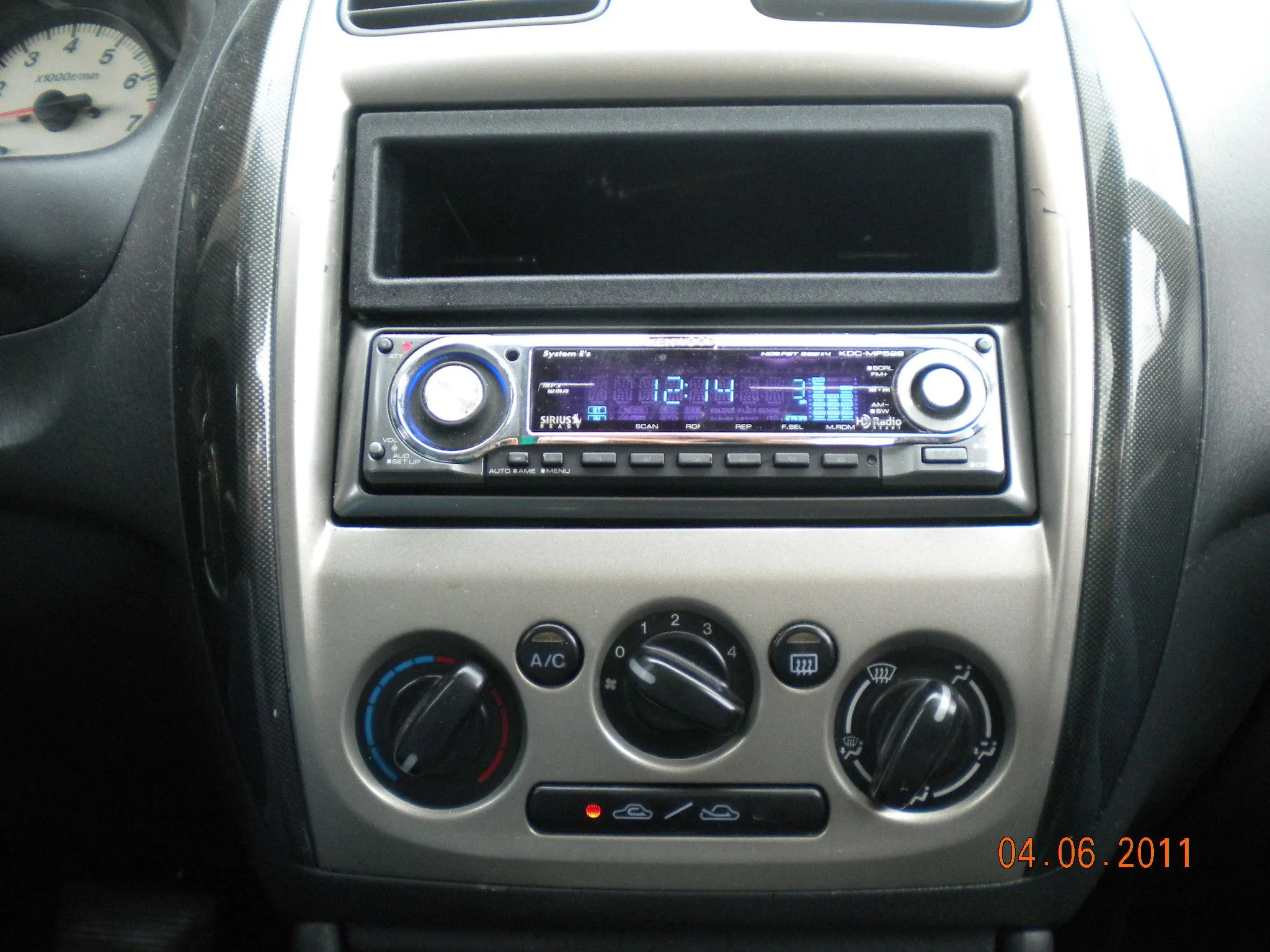 Kenwood Headunit.JPG