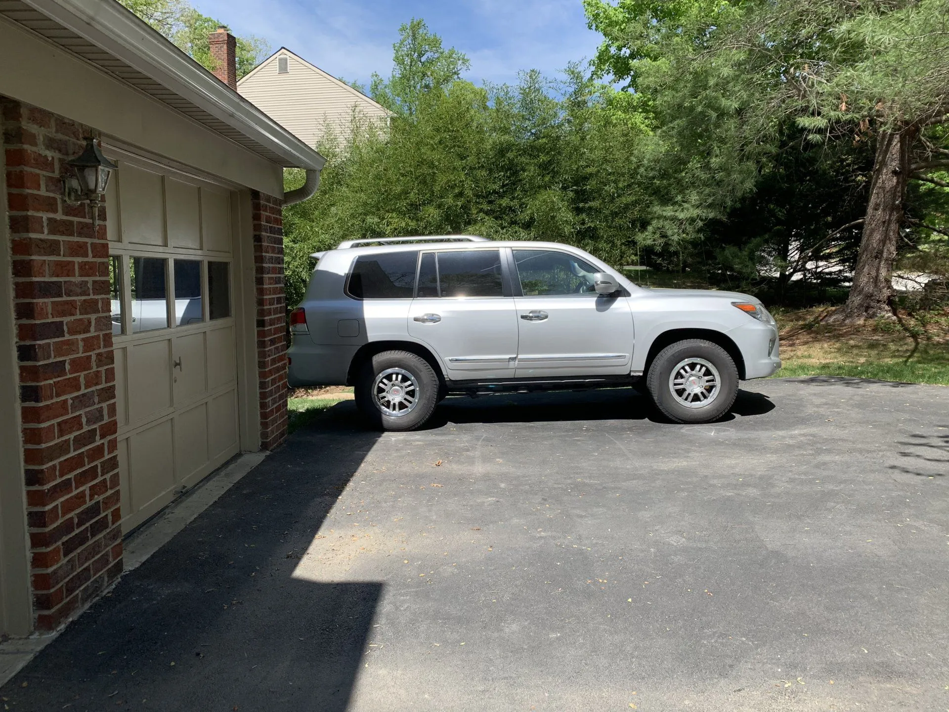 LexusLX570IMG_6720.JPG