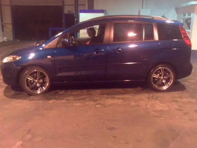 m5 w. roof rails2.jpg