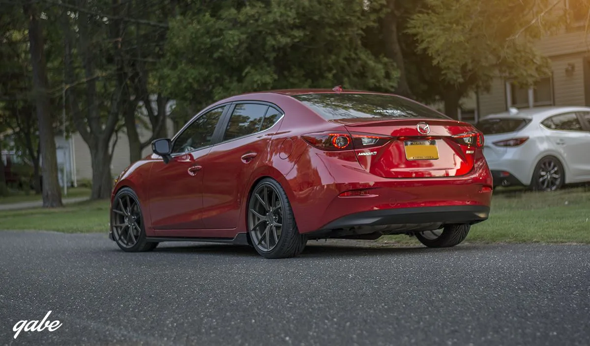 mazda 3 rearr.jpg