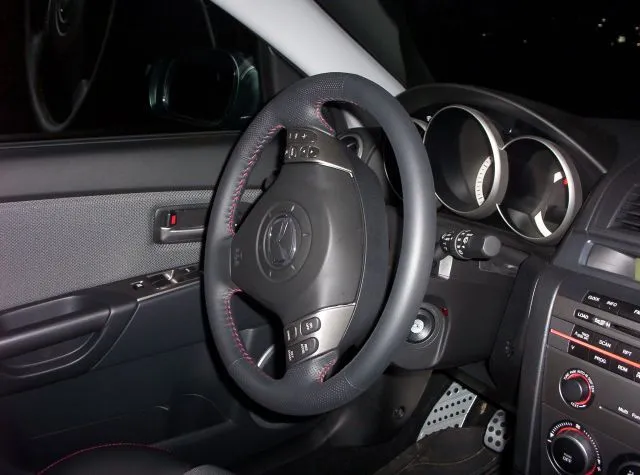 mazda interior 3.jpg