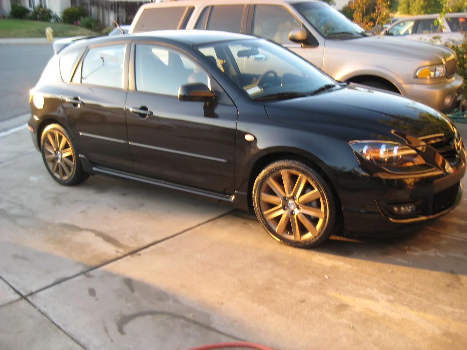 mazda rims 075.JPG
