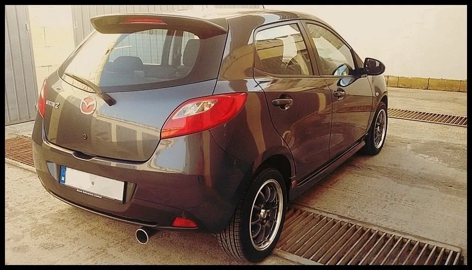 mazda2rr.jpg