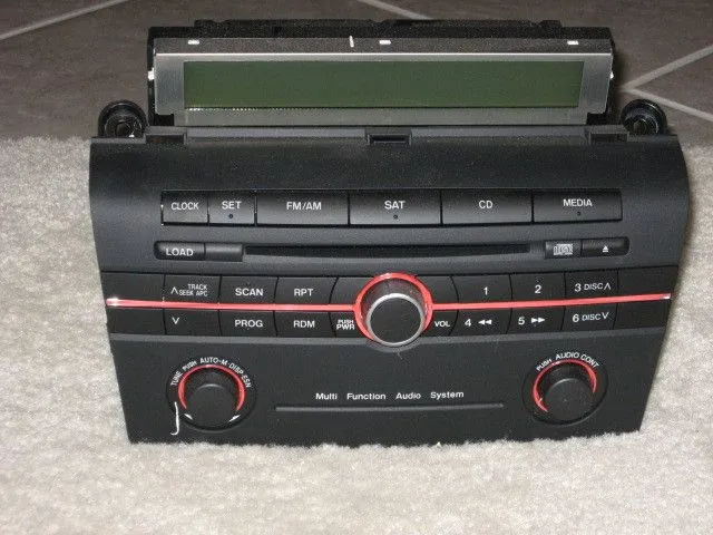 Mazda3Radio003.jpg