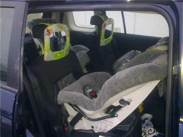 mazda5_3carseats_01012011294_cleaned.jpg
