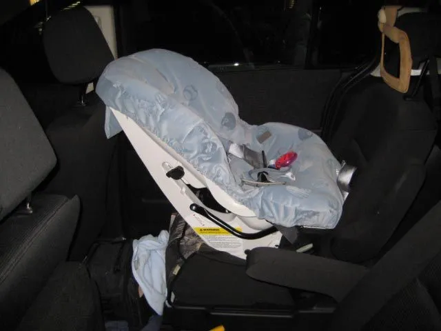 mazda5_car_seats_00.jpg
