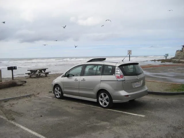 mazda5_rental_calif_jan_2008_07.jpg