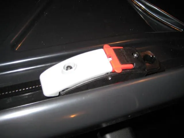 mazda5_thule_cargo_jan_31_2008_08.jpg