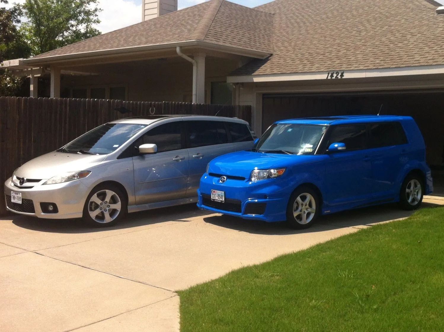 Mazda5XB.jpg