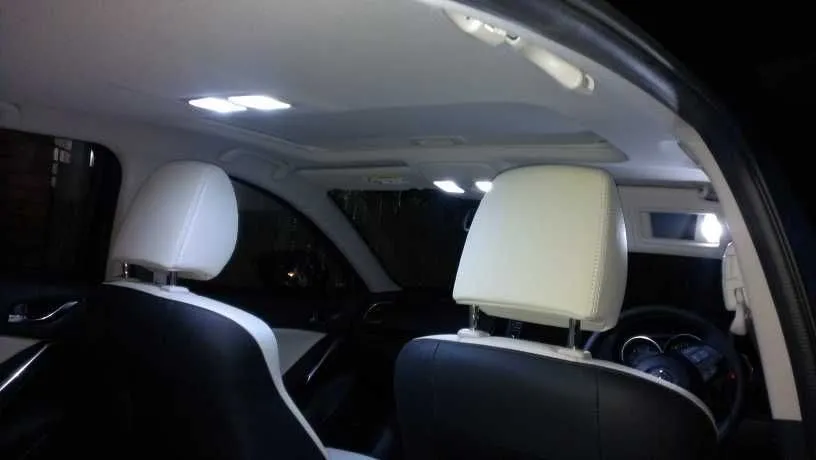 Mazda6-Front-Passenger-Vanity-LED.jpg