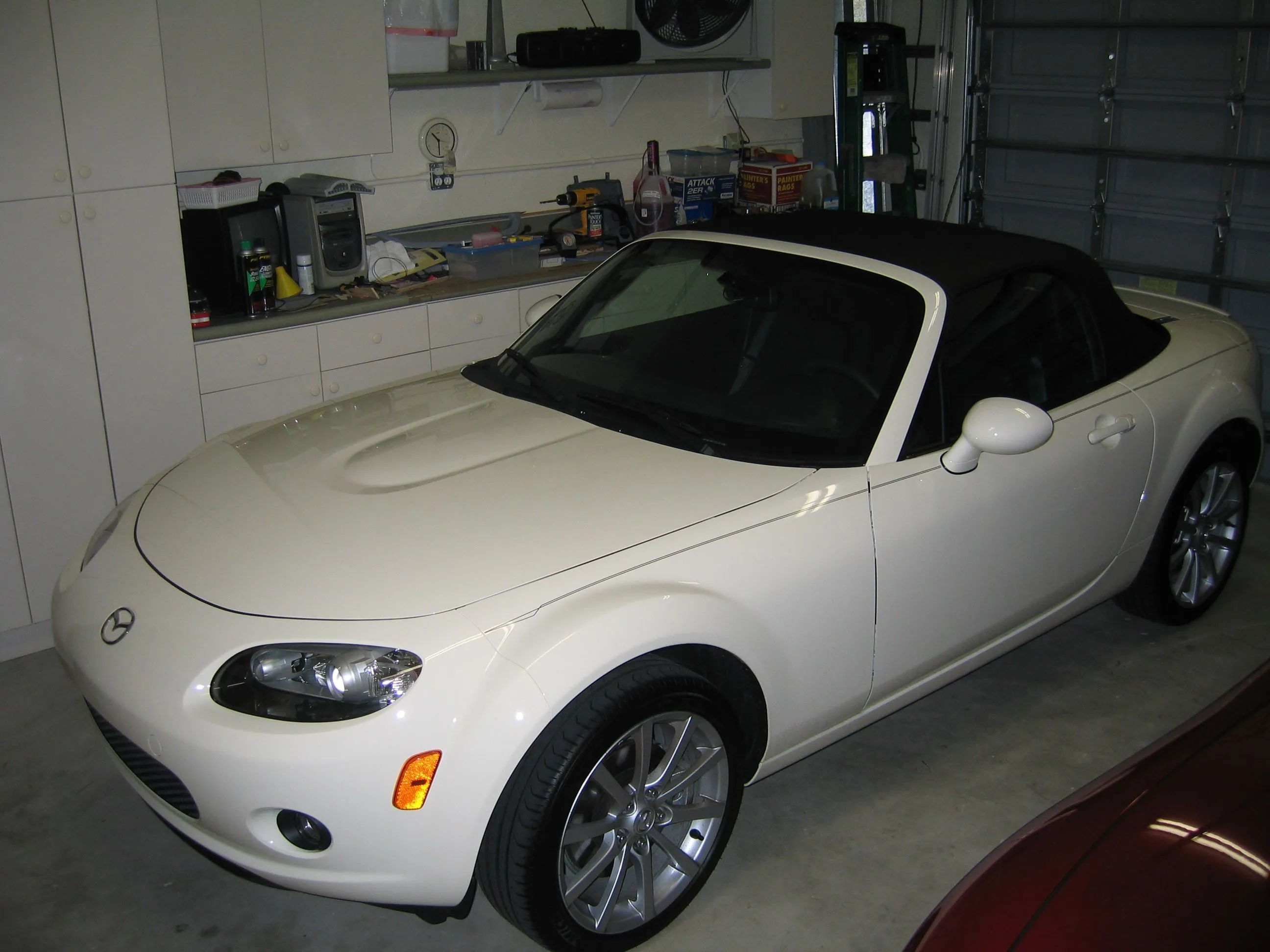 Mom's Miata Mx-5.JPG