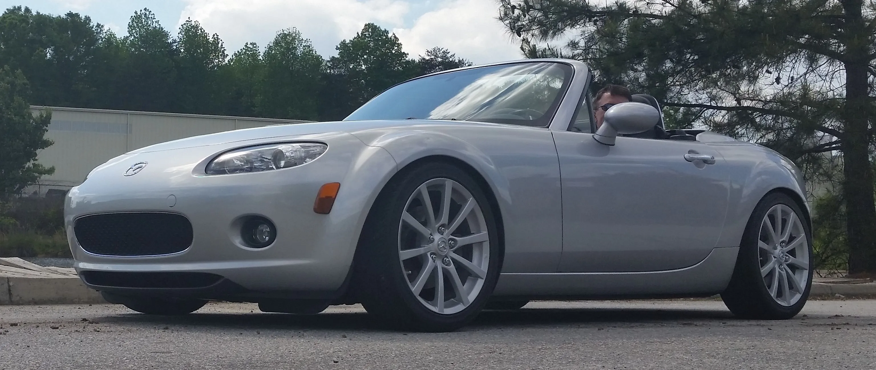MX5 e.jpg
