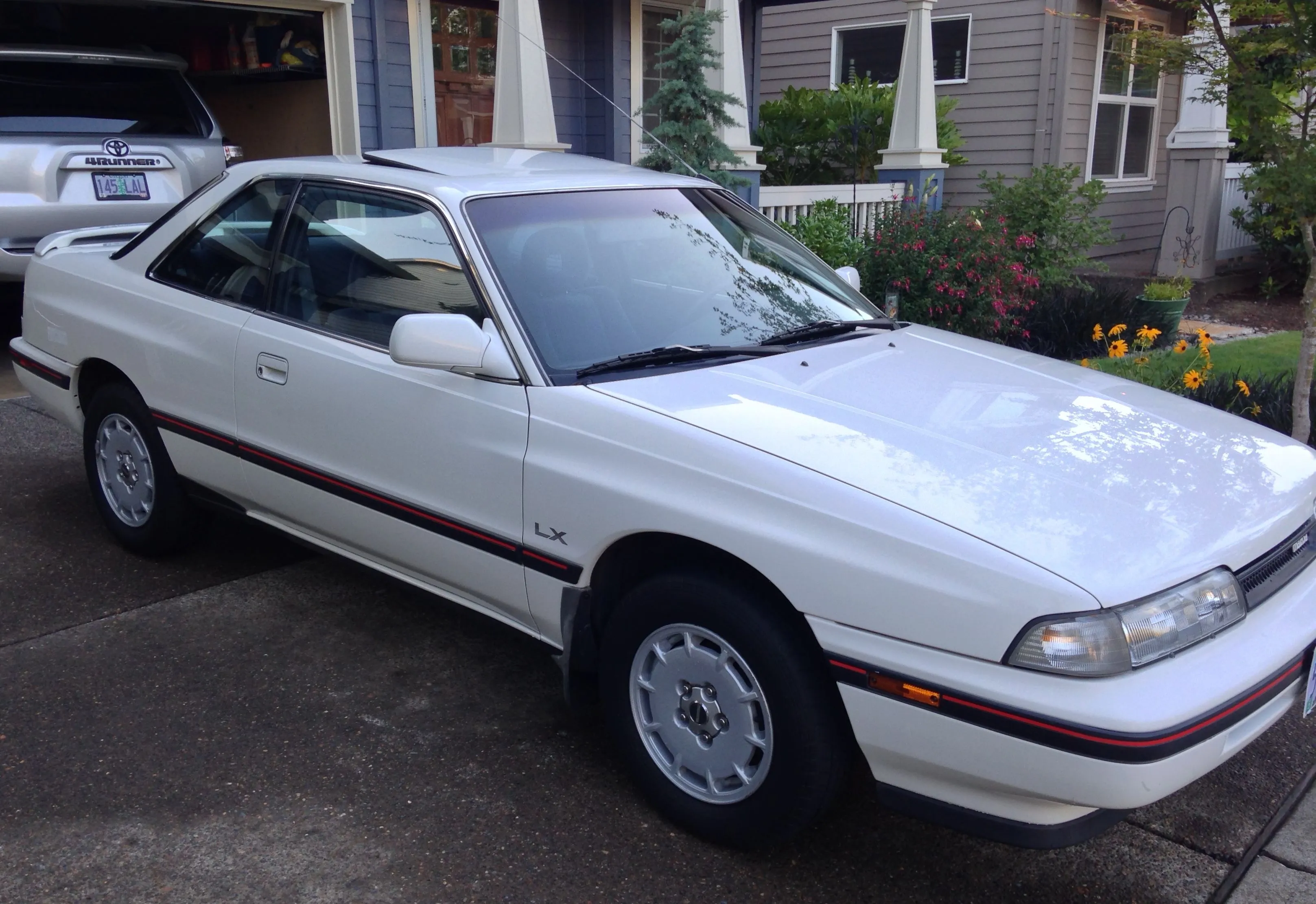 Mx6 red stripe.JPG