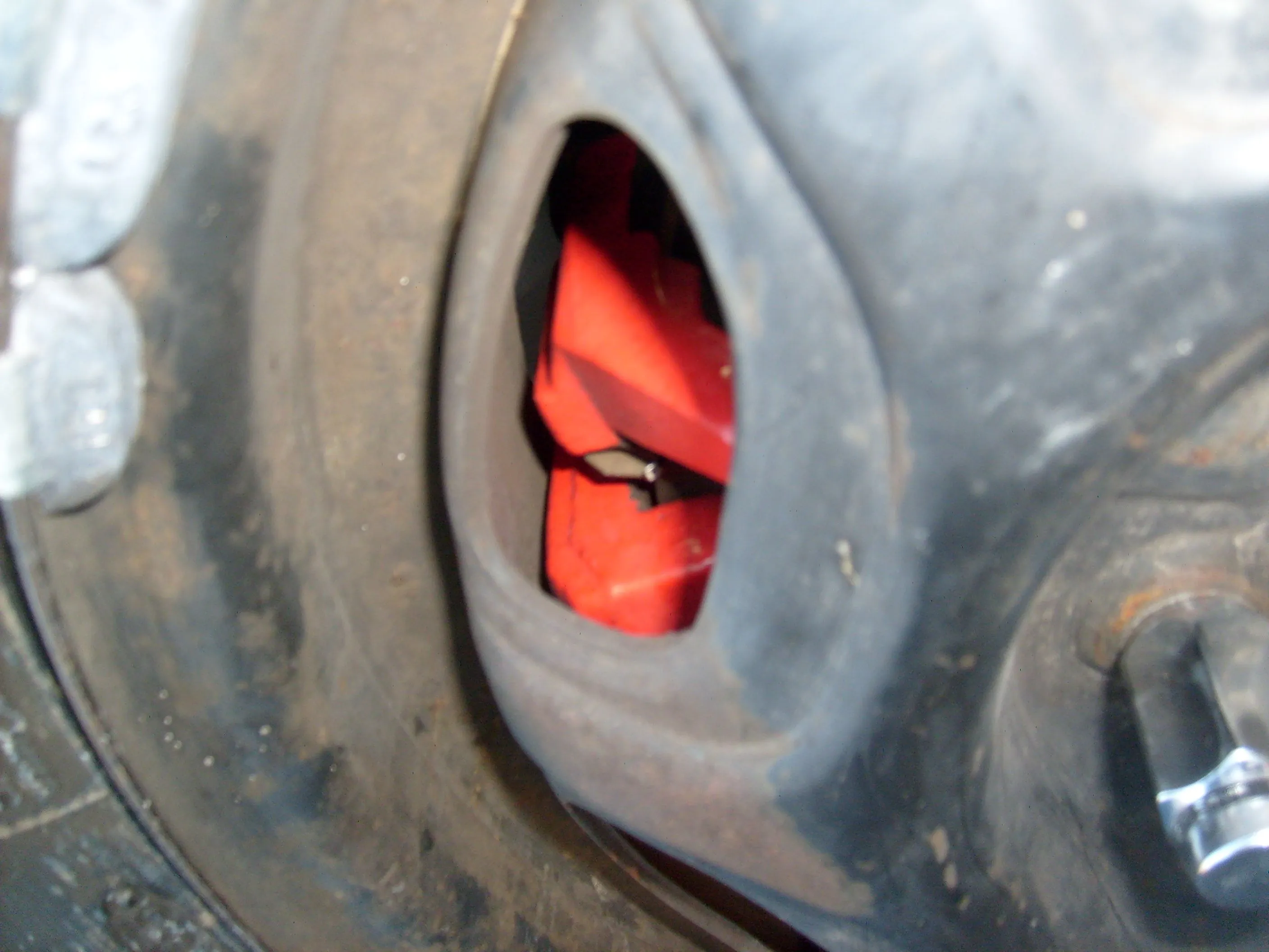 P5 - Caliper Clearance with 14 Steel Wheels 002.jpg