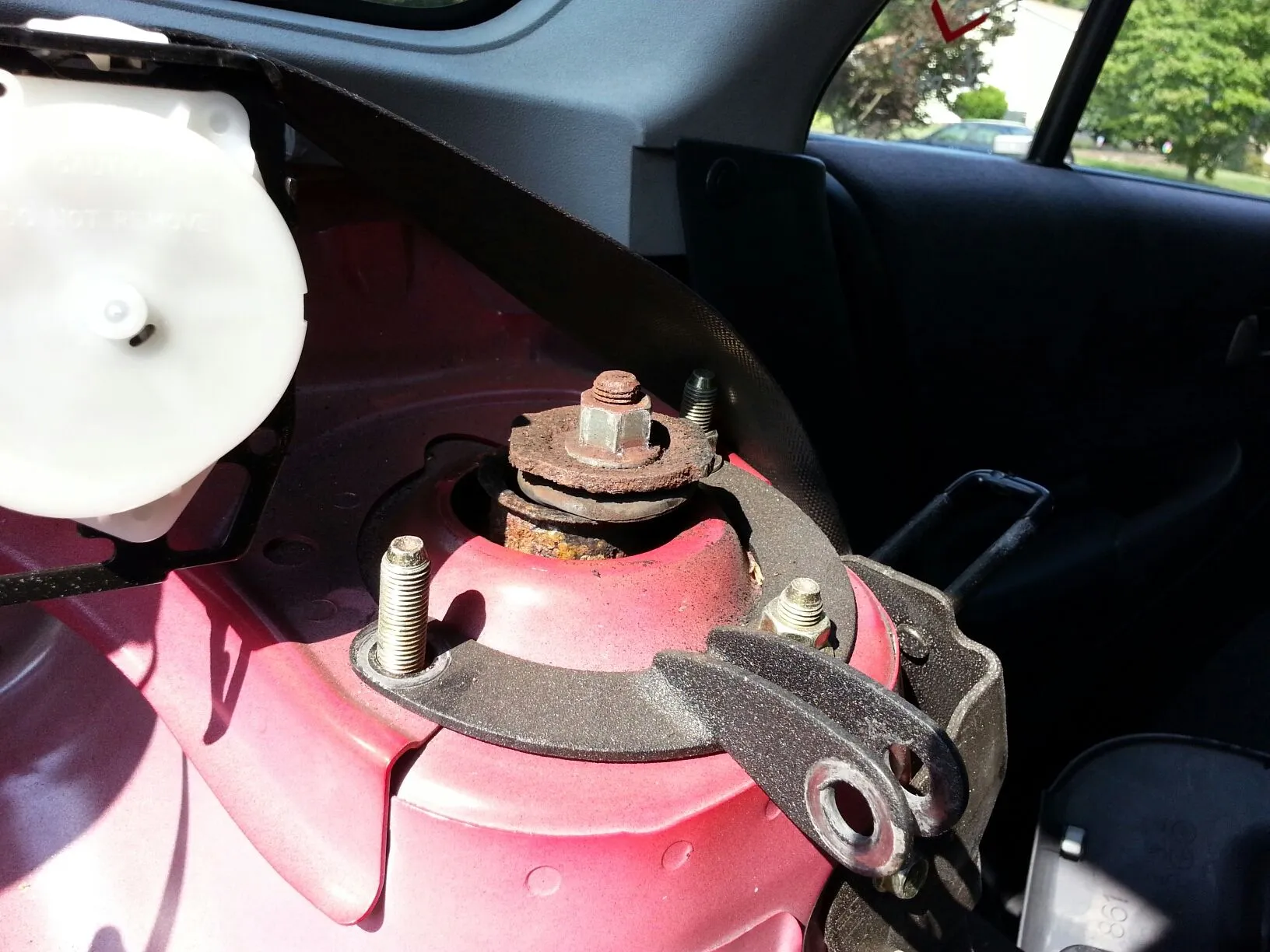 P5 - DS Rear Strut.jpeg