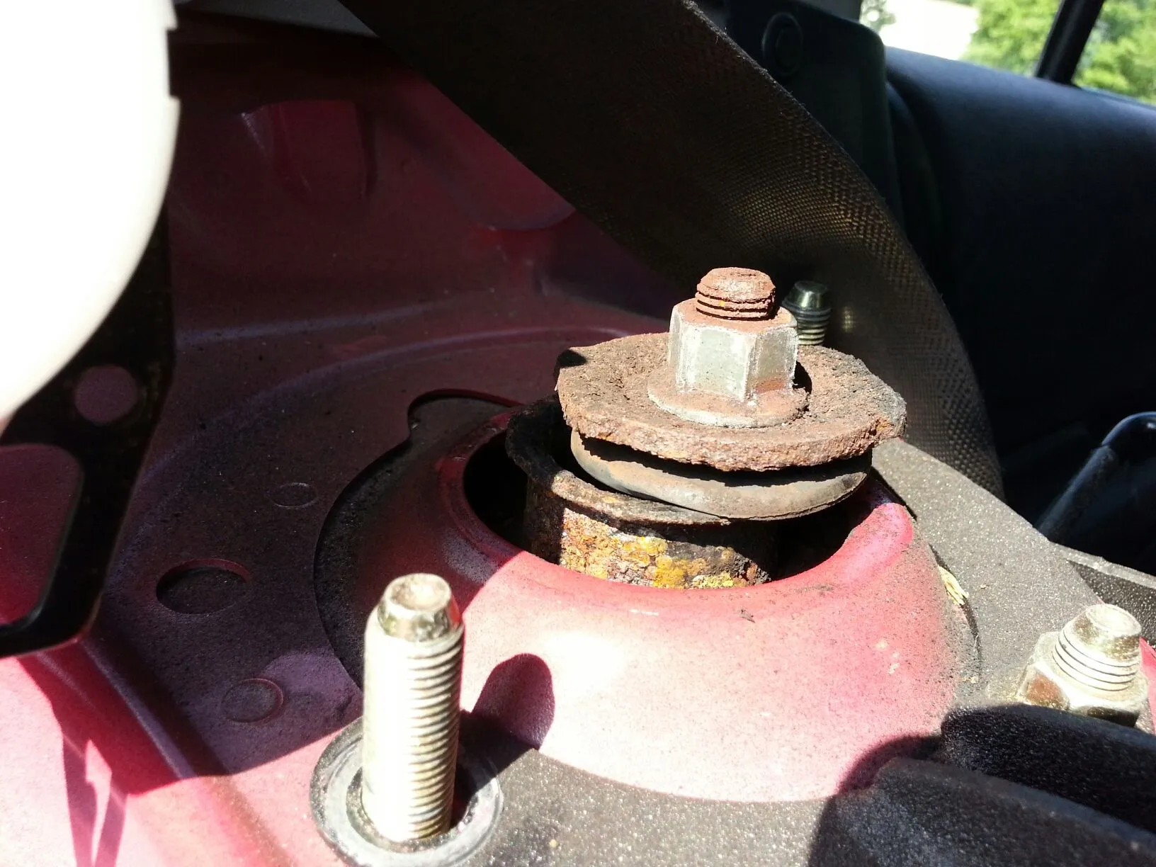 P5 - DS Rear Strut1.jpeg