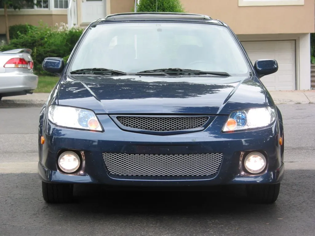 p5 headlights 2.webp