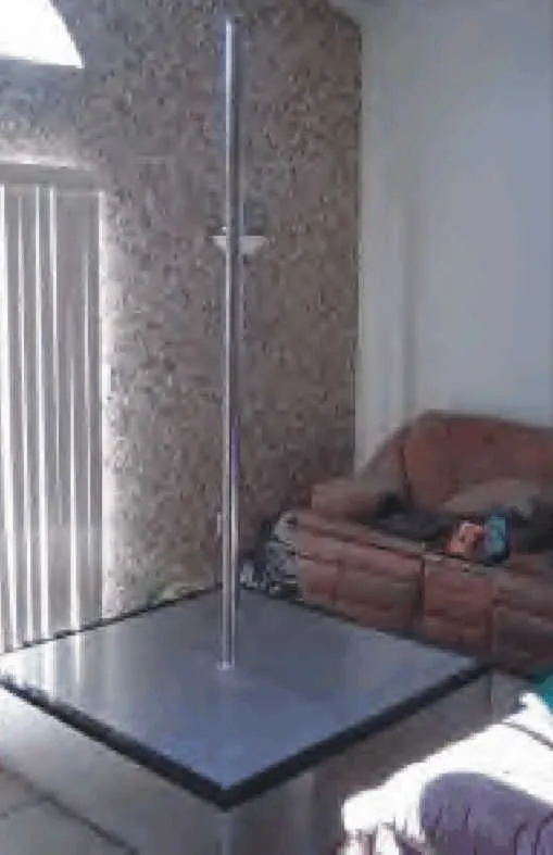 pole.webp