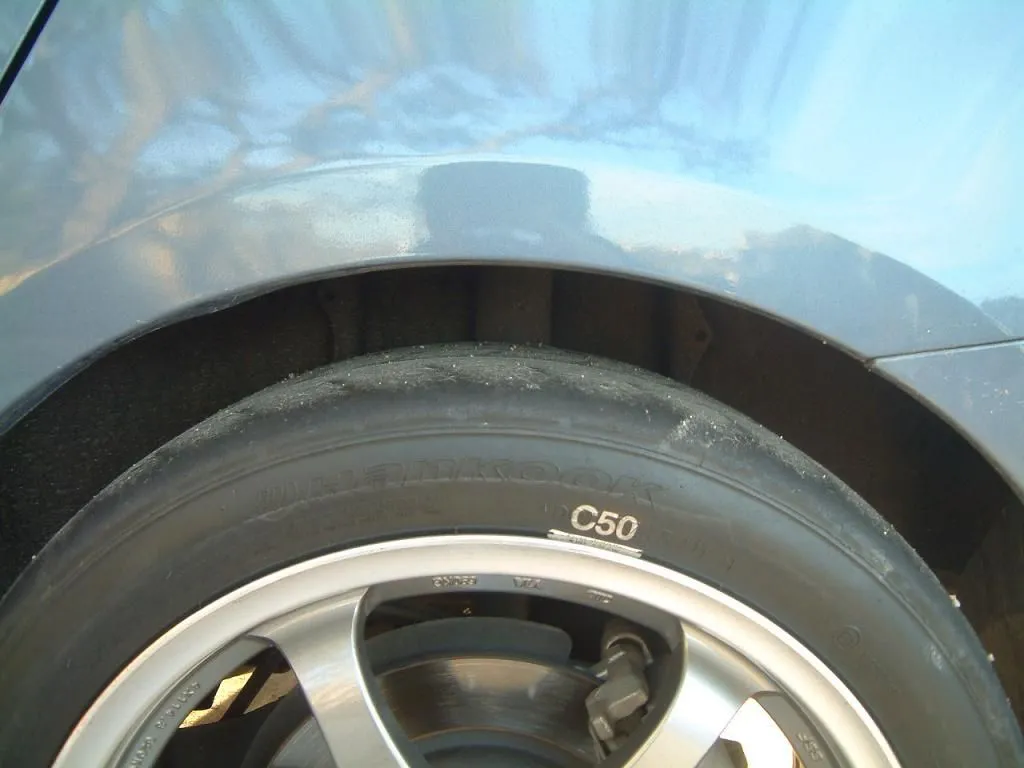 rear_tire_clearance.JPG