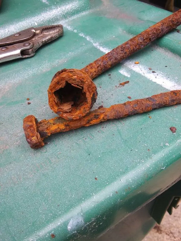 Rt. Rear Wheel Well2.jpg