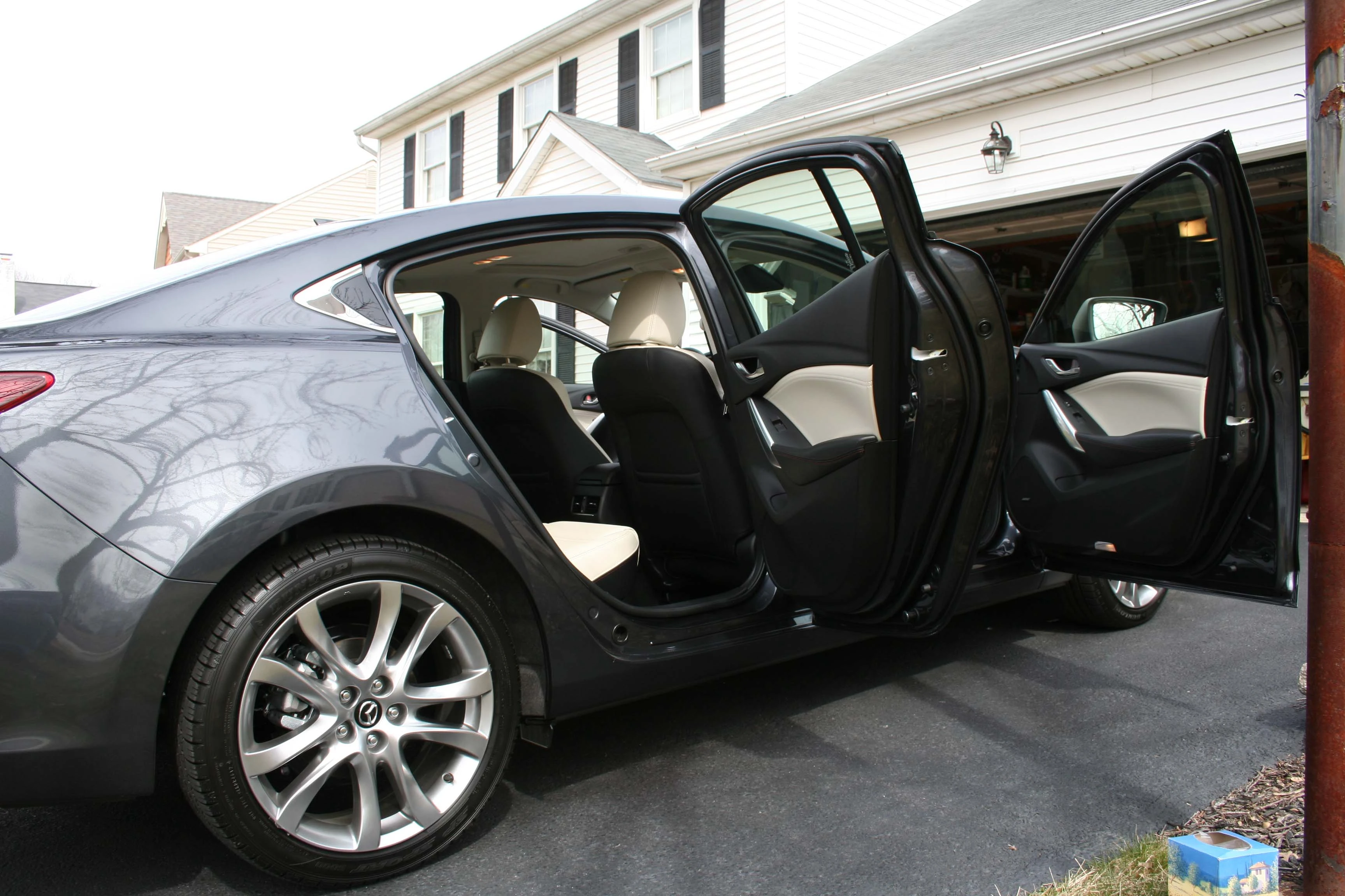 Rt side 2 drs open.jpg