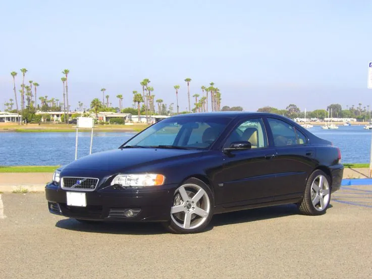s60_r_2006_black.jpg