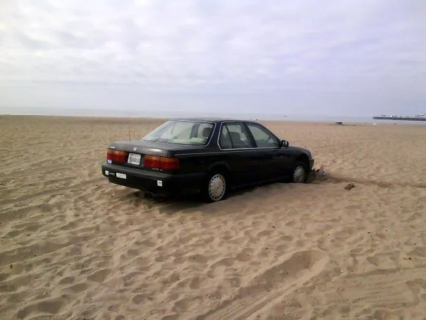 scbeachabandonedveh.jpg
