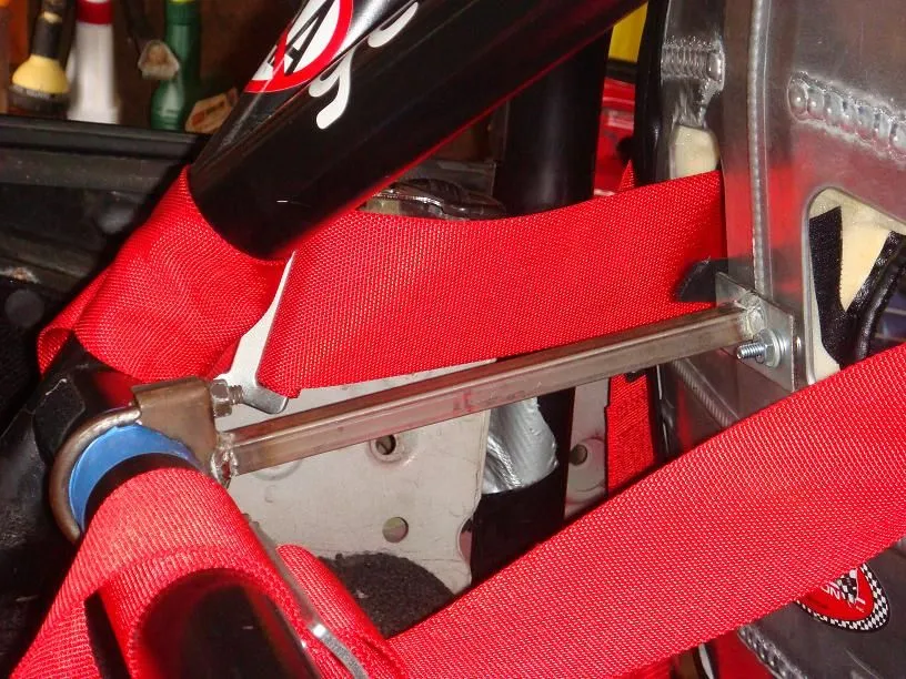 seatbrace.JPG