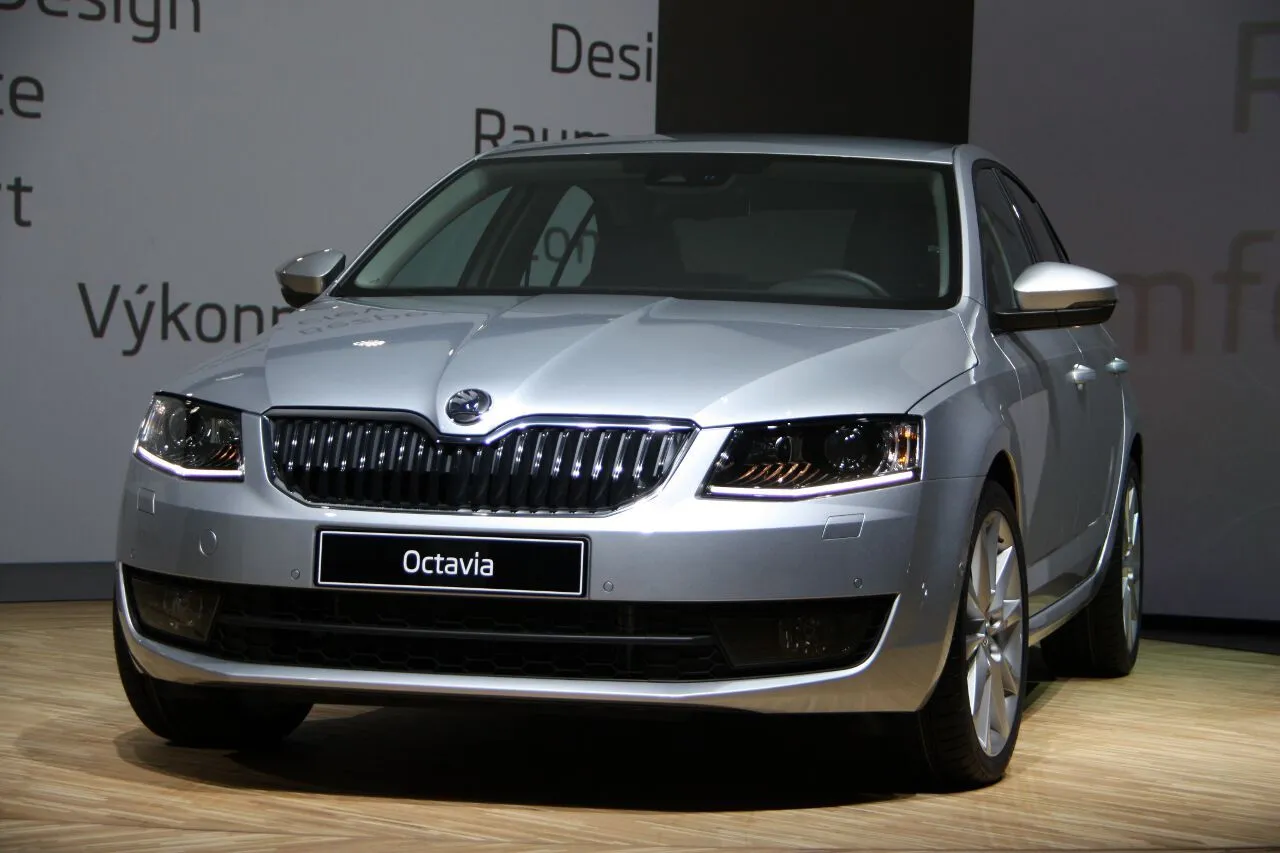 Skoda Octavia III.jpg