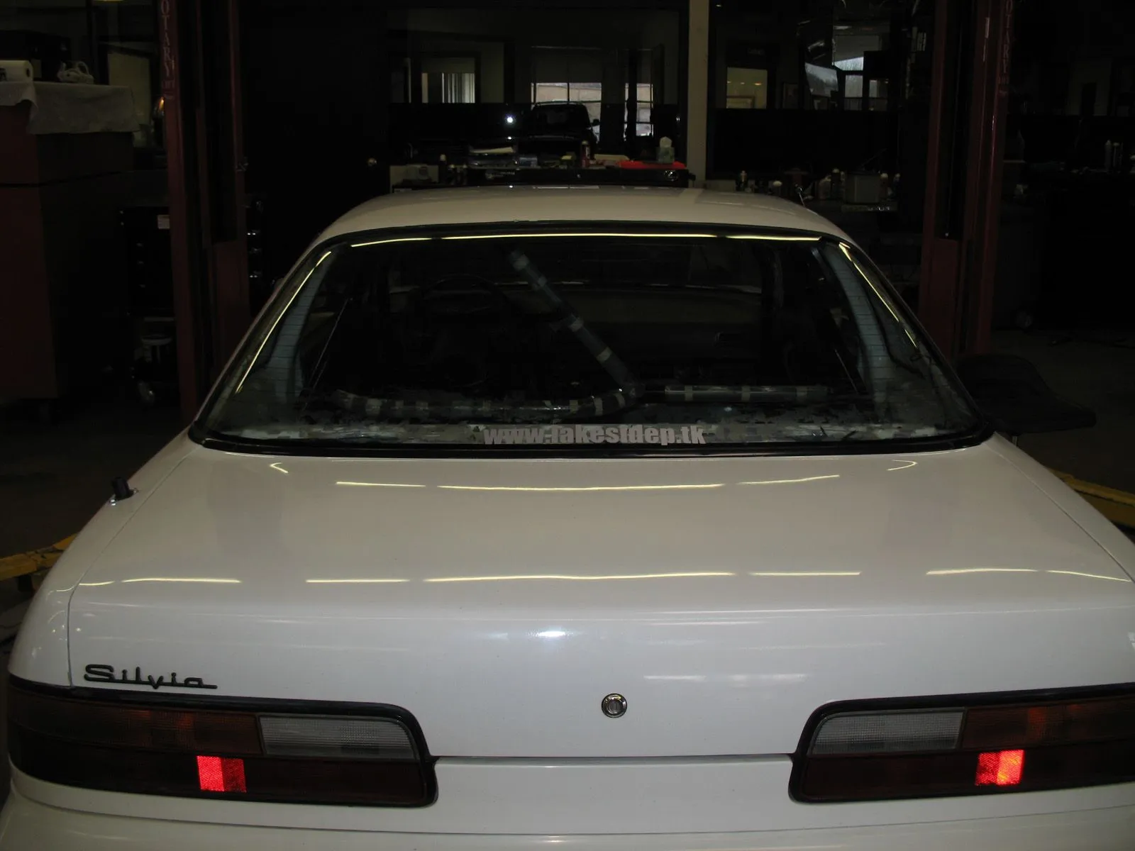 SR20 004.webp
