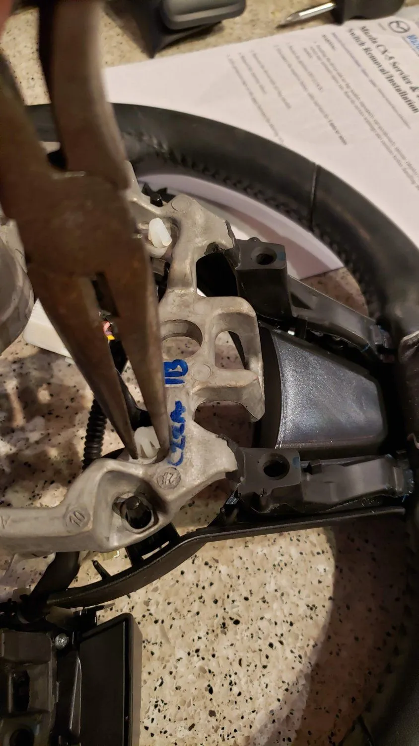 steering control wire clip.jpg