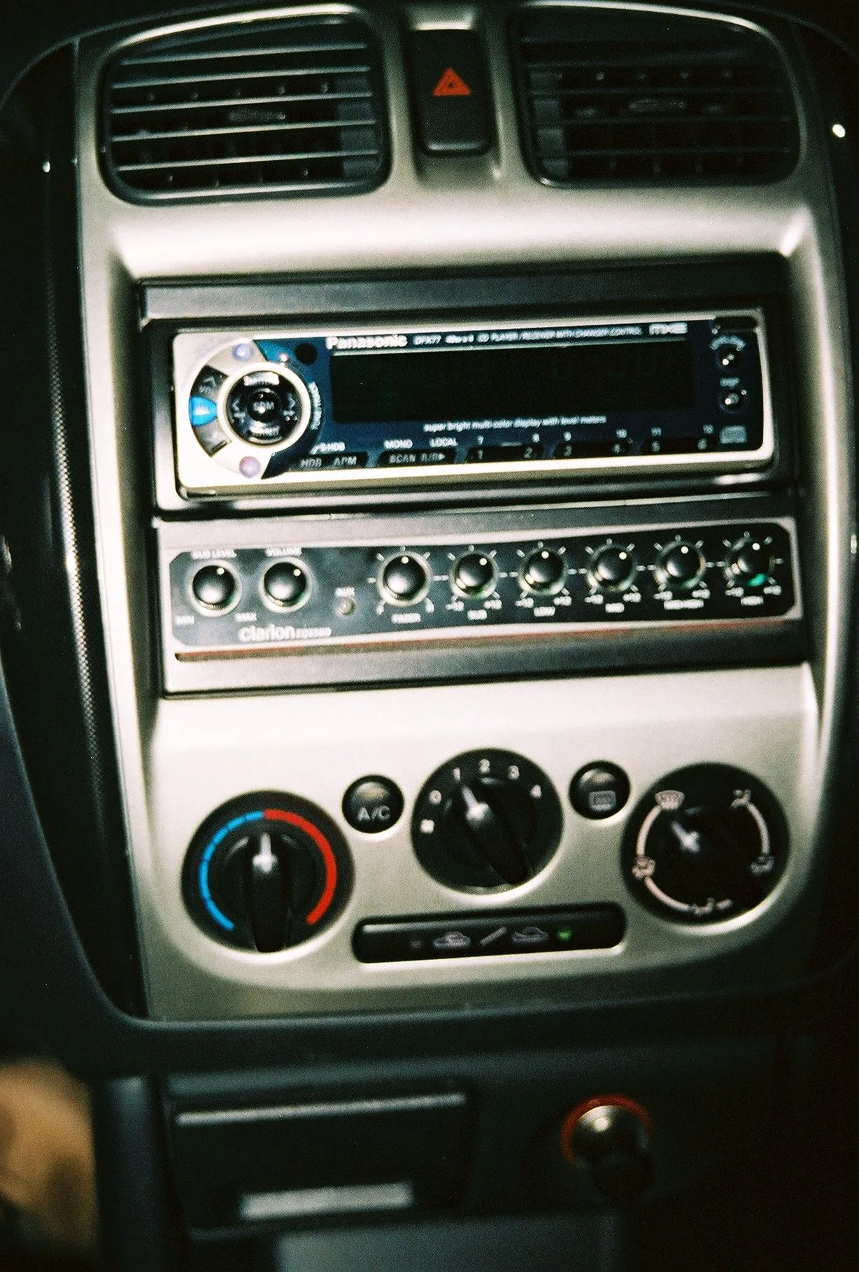 stereo2.webp
