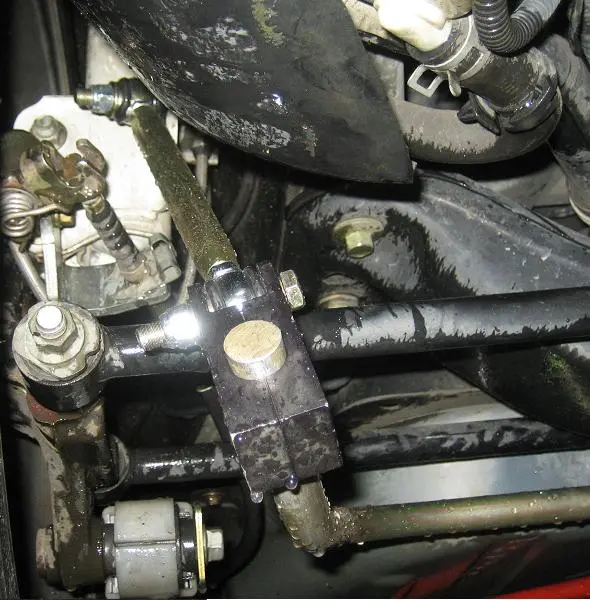 Sway bar and brakes. 005.jpg