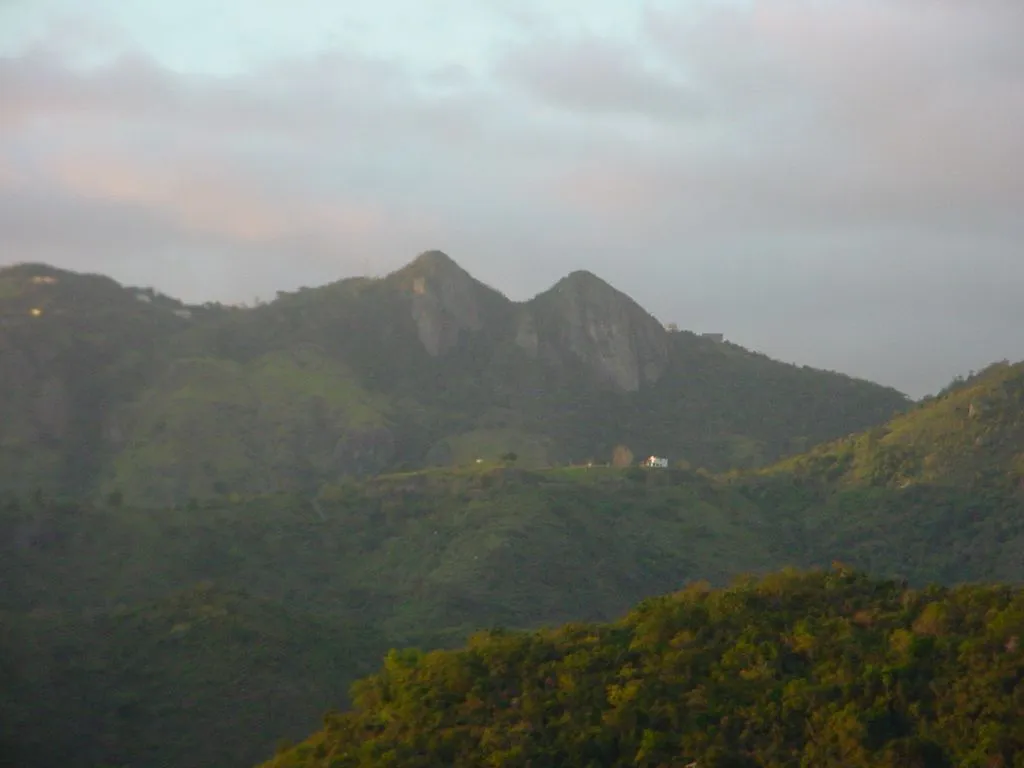 Tetas de Cayey.webp