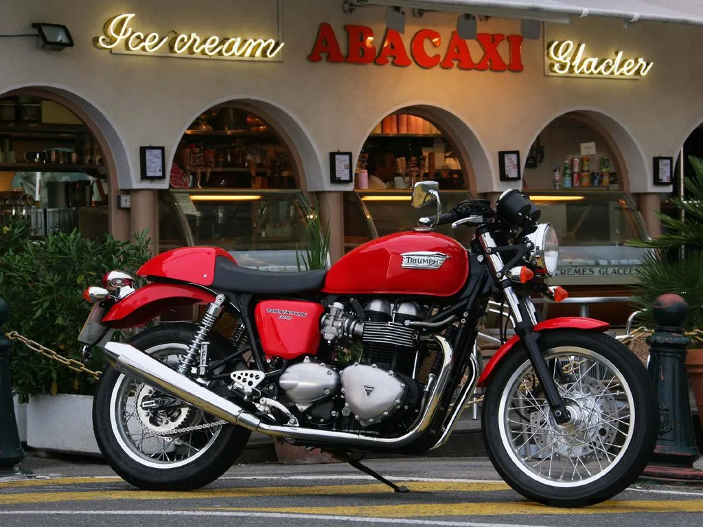 thruxton_2009_popup_2.webp