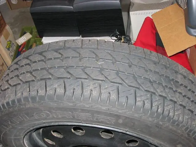 tire_tread.JPG