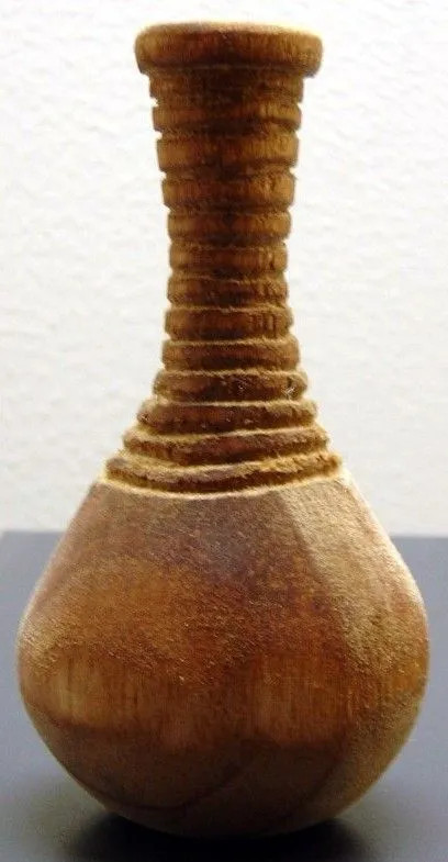 vase2.webp