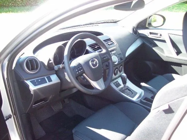 Web 2010 Mazda3 007.jpg