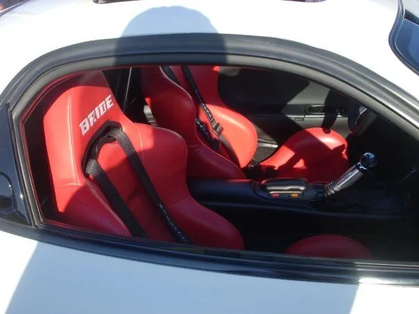 white rx-7 seats.webp