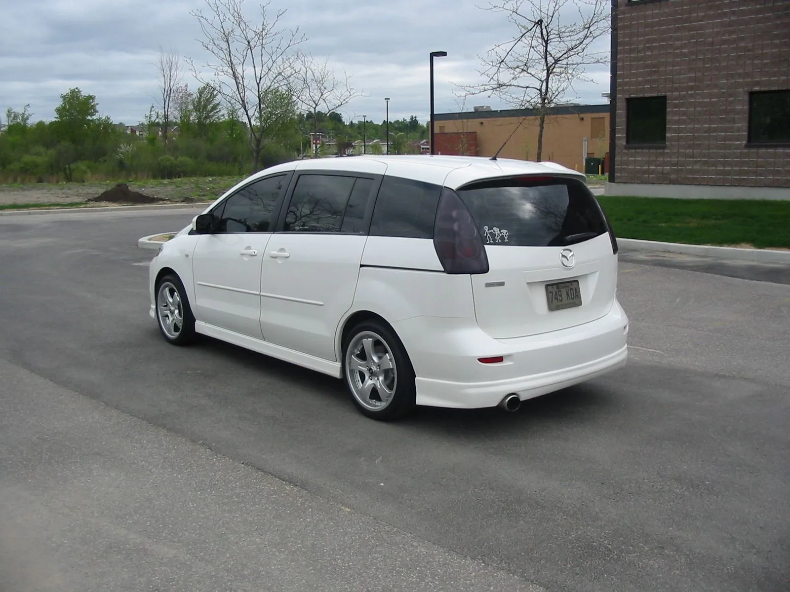 121-2127_IMG.JPG