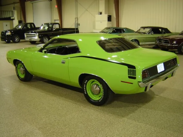 1970%20Cuda%20Hemi%20002.webp