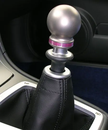 2006-subaru-sti-knob.jpg