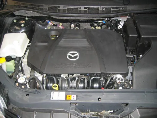 2006_gray_mazda5_dec_15_2007.webp