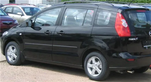 2007_Mazda5_15in_wheels.jpg