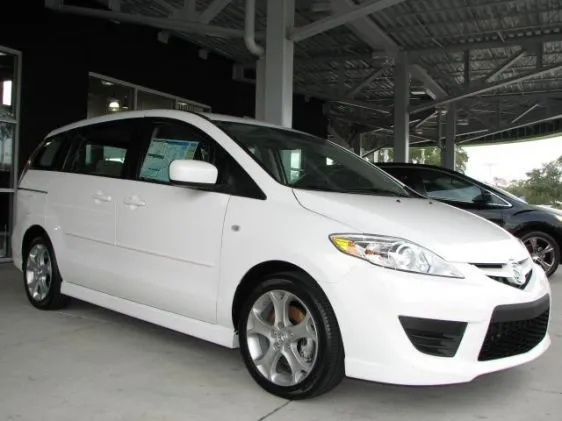 2008_Mazda5_Sport_Pop_Package_White_2.JPG