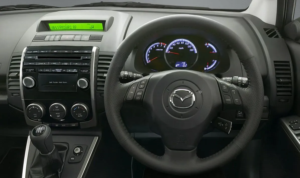 2008_mazda5_uk_gauges.jpg