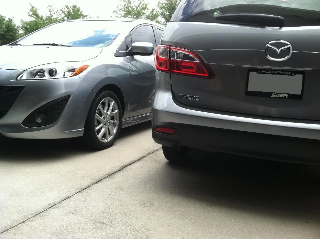 2012 Mazda Premacy 2.JPG