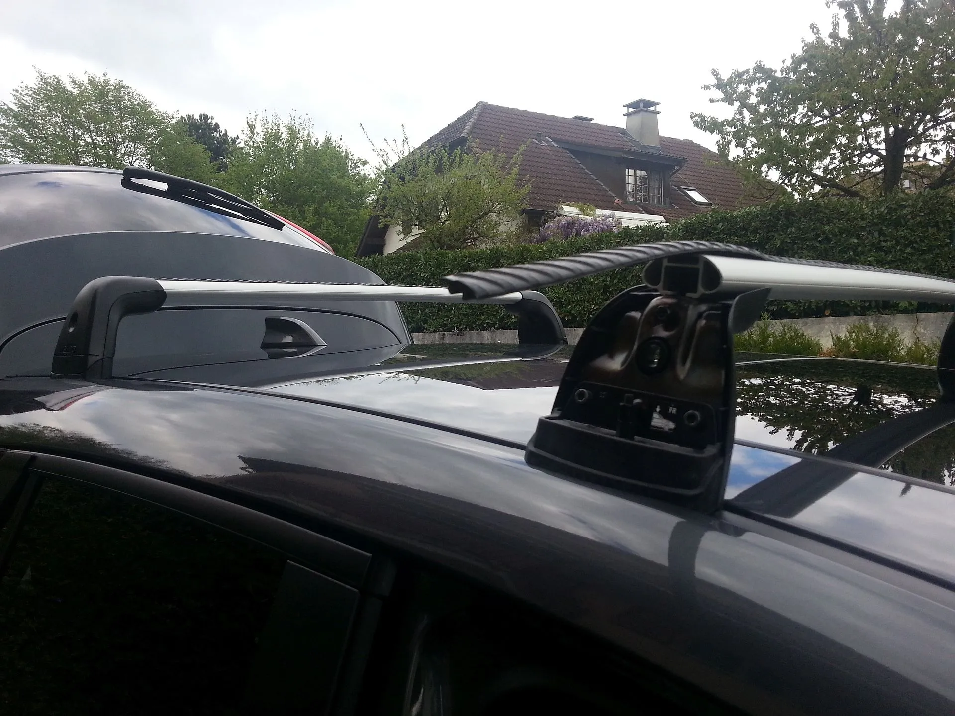 2015-04-28 16.17.52 Mazda roof rails small.jpg