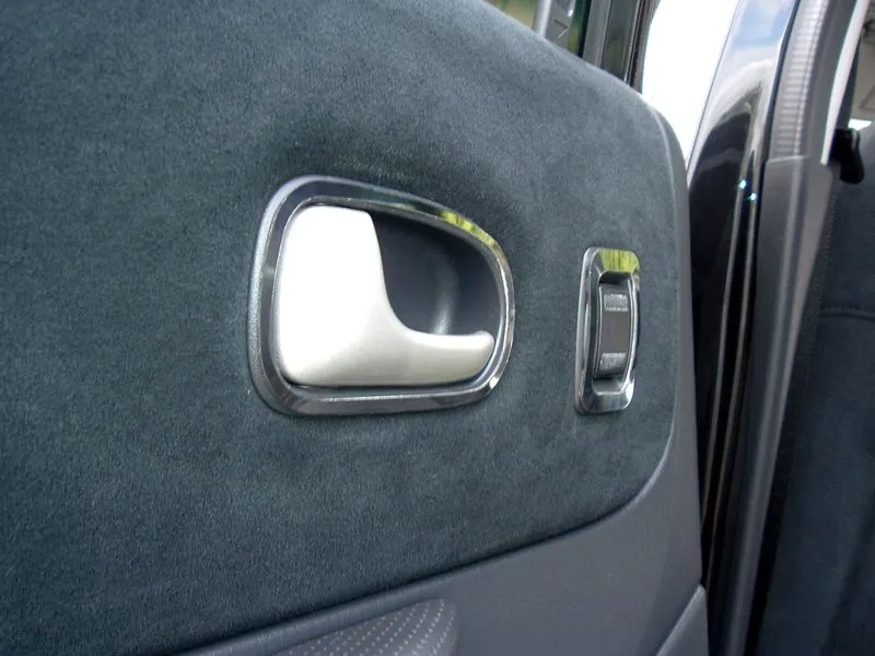 800x600_chromedashtrim03.jpg