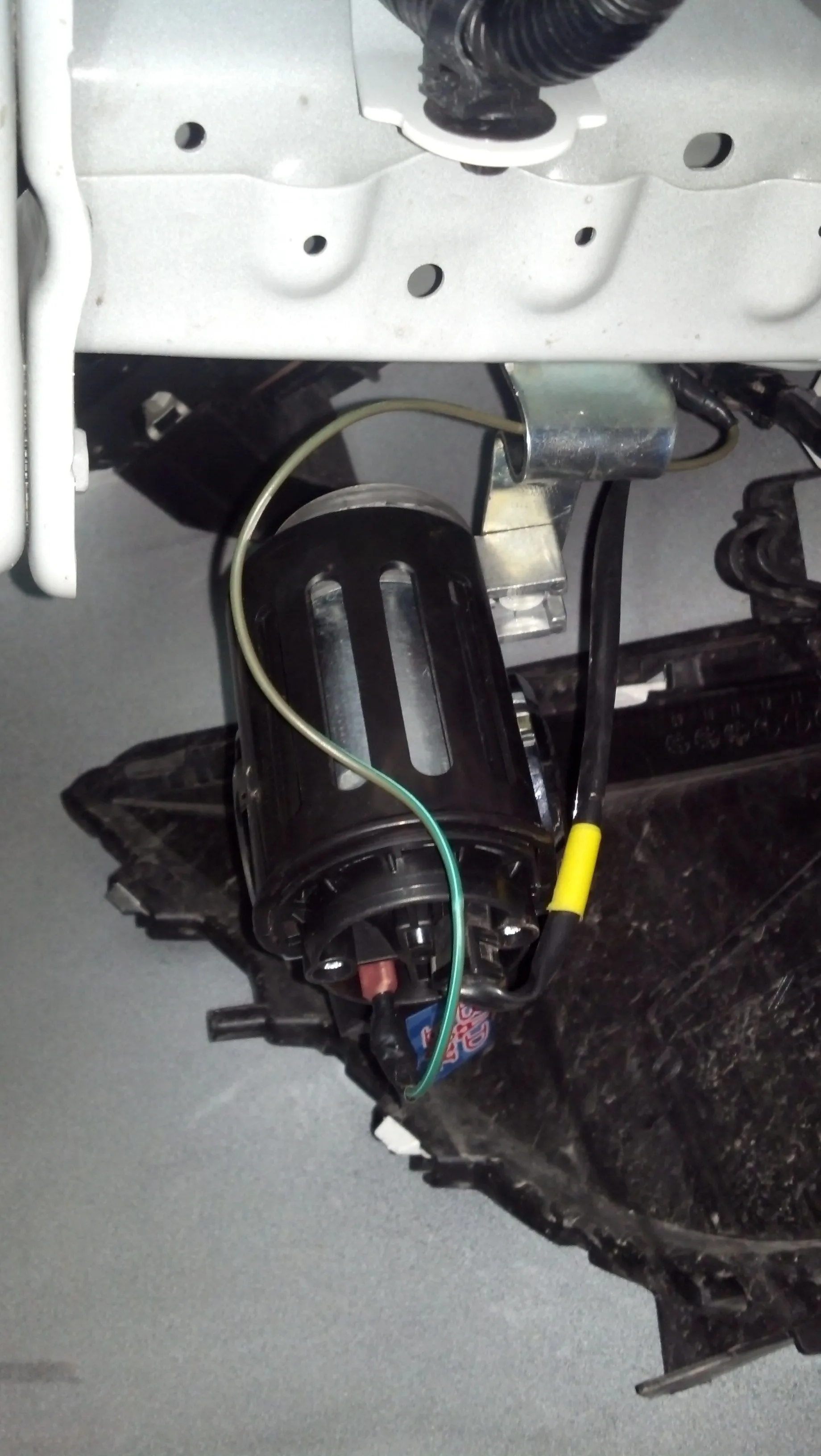 Air Horn Mounted 02.jpg